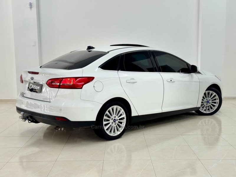FOCUS 2.0 TITANIUM PLUS SEDAN 16V FLEX 4P AUTOMÁTICO - 2016 - NOVO HAMBURGO