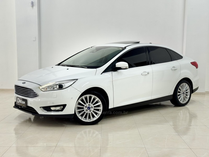 FOCUS 2.0 TITANIUM PLUS SEDAN 16V FLEX 4P AUTOMÁTICO - 2016 - NOVO HAMBURGO