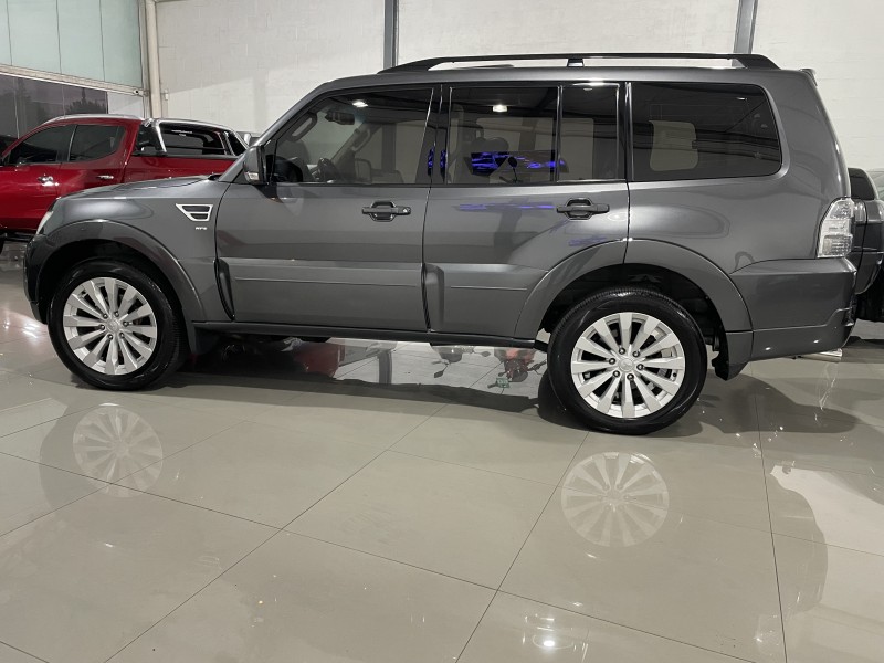 PAJERO FULL 3.2 HPE 4X4 16V TURBO INTERCOOLER DIESEL 4P AUTOMÁTICO - 2016 - CAXIAS DO SUL