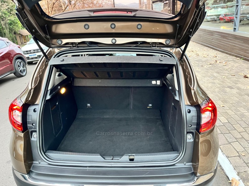 CAPTUR 1.6 16V FLEX INTENSE AUTOMÁTICO - 2019 - DOIS IRMãOS