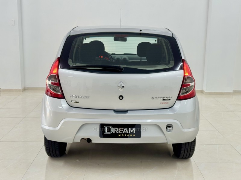 SANDERO 1.0 EXPRESSION 16V FLEX 4P MANUAL - 2009 - NOVO HAMBURGO