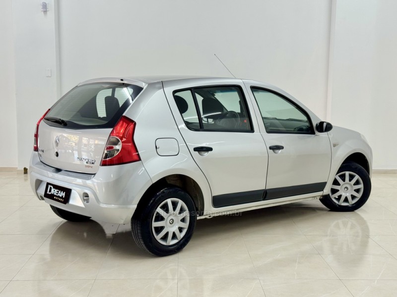 SANDERO 1.0 EXPRESSION 16V FLEX 4P MANUAL - 2009 - NOVO HAMBURGO