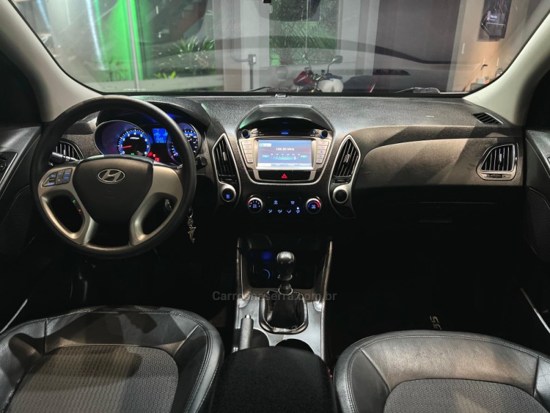 IX35 2.0 MPI 4X2 16V FLEX 4P MANUAL - 2012 - ESTâNCIA VELHA