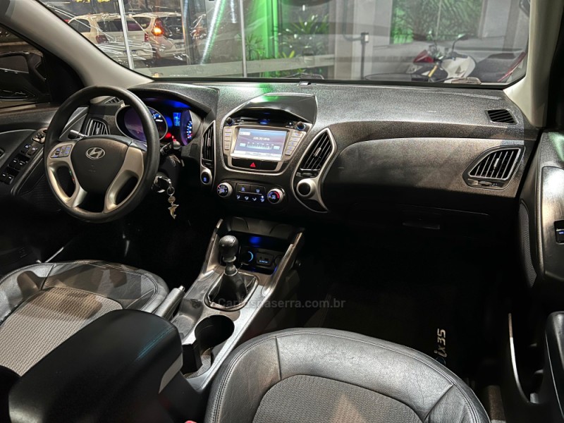 IX35 2.0 MPI 4X2 16V FLEX 4P MANUAL - 2012 - ESTâNCIA VELHA