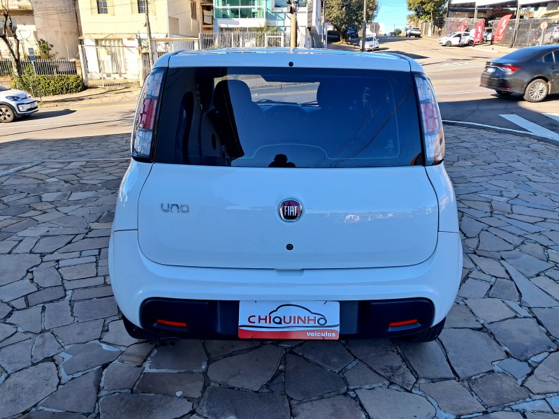 UNO 1.0 EVO ATTRACTIVE 8V FLEX 4P MANUAL - 2021 - CAXIAS DO SUL