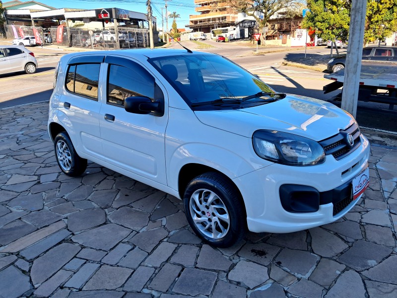 UNO 1.0 EVO ATTRACTIVE 8V FLEX 4P MANUAL - 2021 - CAXIAS DO SUL