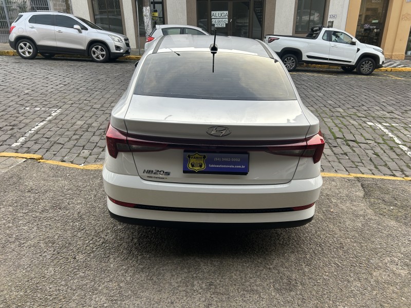 HB20S 1.0 COMFORT 12V FLEX 4P MANUAL - 2024 - GARIBALDI