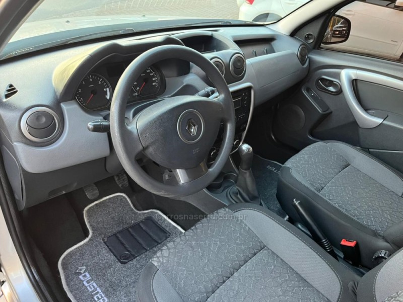 DUSTER 1.6 EXPRESSION 4X2 16V FLEX 4P MANUAL - 2015 - CAXIAS DO SUL