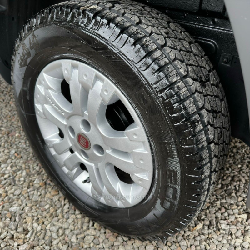 PALIO 1.8 MPI ADVENTURE WEEKEND ITALIA 16V FLEX AUTOMATIZADO - 2010 - CANELA