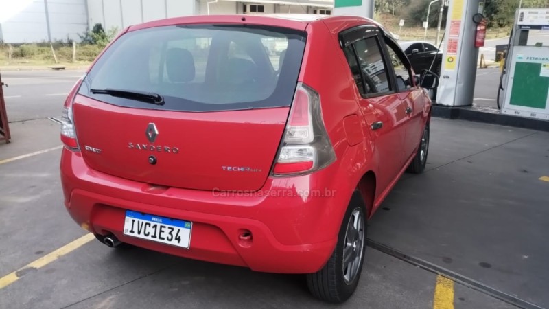 SANDERO 1.0 EXPRESSION 16V FLEX 4P MANUAL - 2014 - CAXIAS DO SUL