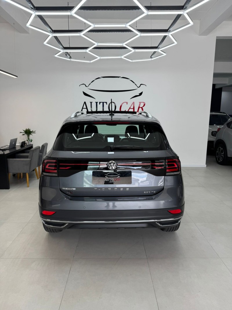 T-CROSS 1.4 HIGHLINE TSI 16V FLEX 4P AUTOMÁTICO - 2021 - CAXIAS DO SUL