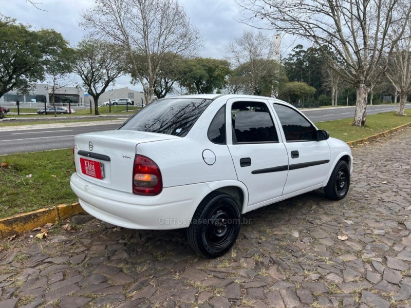 CORSA 1.0 MPFI CLASSIC 8V GASOLINA 4P MANUAL - 2004 - DOIS IRMãOS