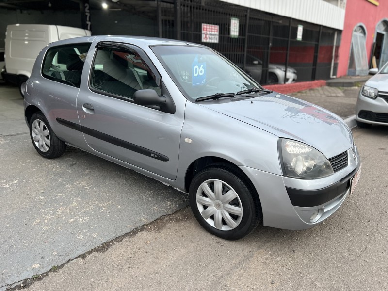 CLIO 1.0 AUTHENTIQUE 16V FLEX 2P MANUAL - 2006 - CAXIAS DO SUL