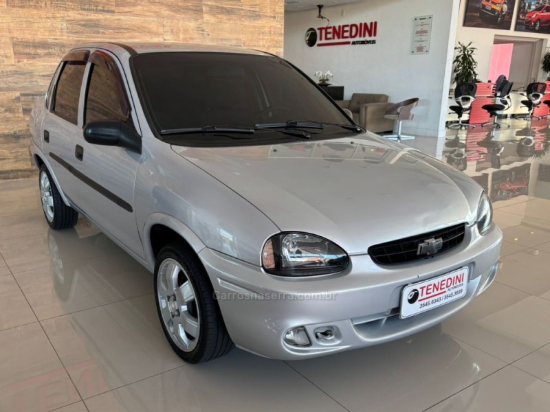 CLASSIC 1.0 MPFI LIFE 8V GASOLINA 4P MANUAL - 2005 - IGREJINHA