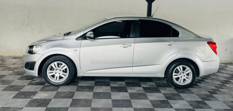 SONIC 1.6 LT 16V FLEX 4P AUTOMÁTICO - 2013 - NOVO HAMBURGO