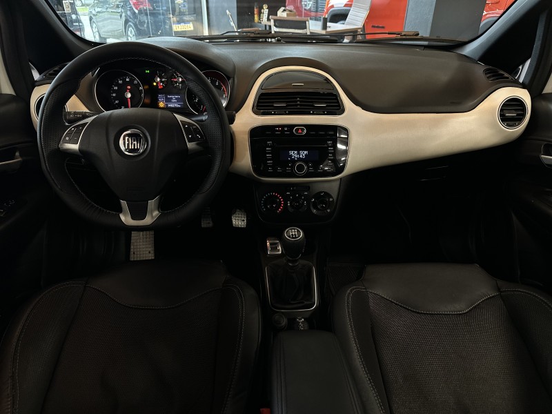 PUNTO 1.4 MPI 16V T-JET GASOLINA 4P MANUAL - 2013 - CAXIAS DO SUL