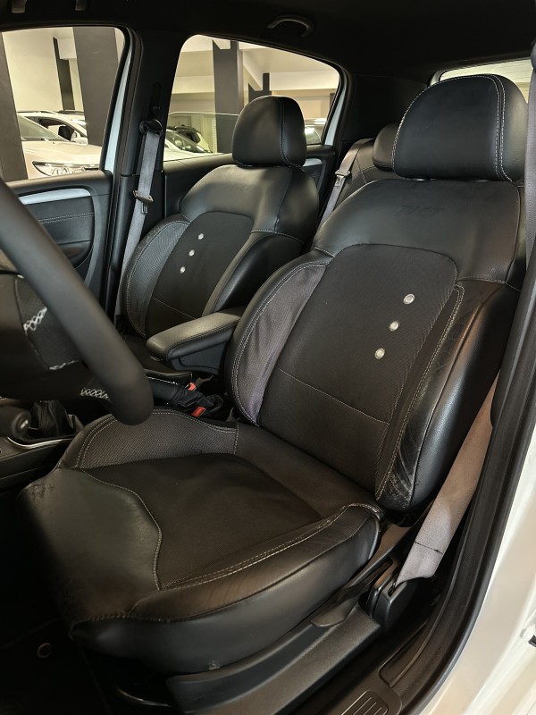 PUNTO 1.4 MPI 16V T-JET GASOLINA 4P MANUAL - 2013 - CAXIAS DO SUL