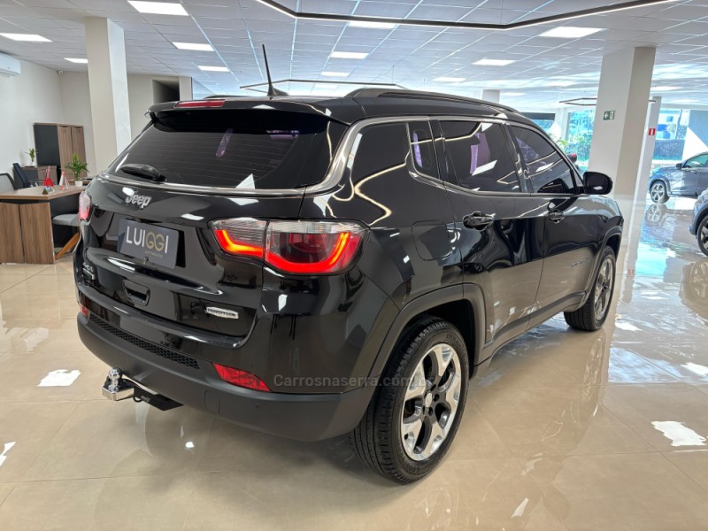 COMPASS 2.0 16V DIESEL LONGITUDE 4X4 AUTOMÁTICO - 2019 - CARLOS BARBOSA