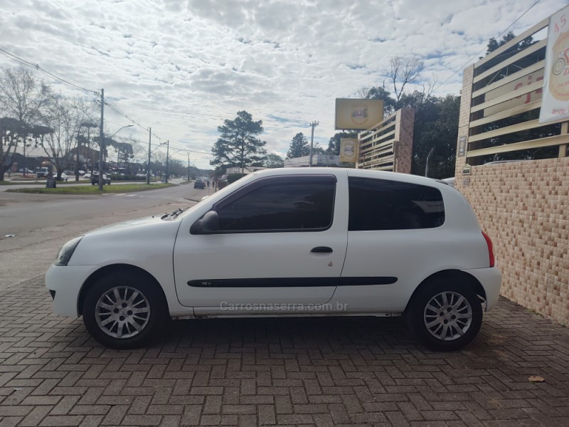 CLIO 1.0 16V FLEX 4P MANUAL - 2012 - CANELA
