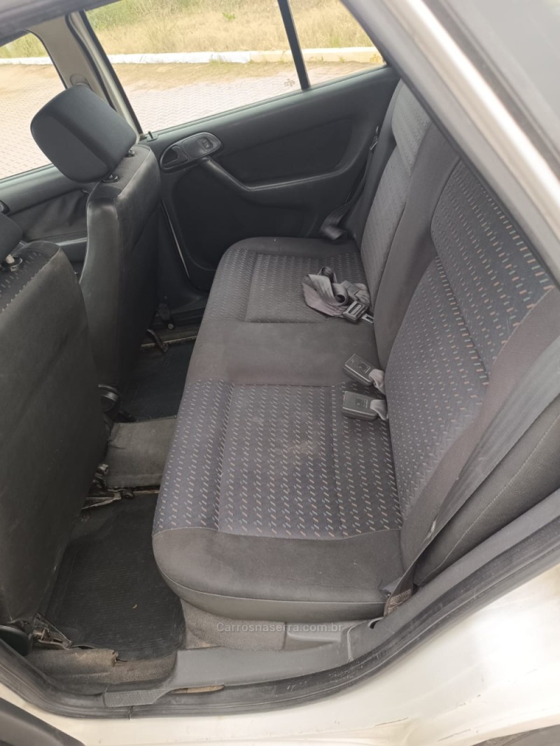 PARATI 1.6 MI CITY 8V GASOLINA 4P MANUAL G.III - 2005 - IVOTI
