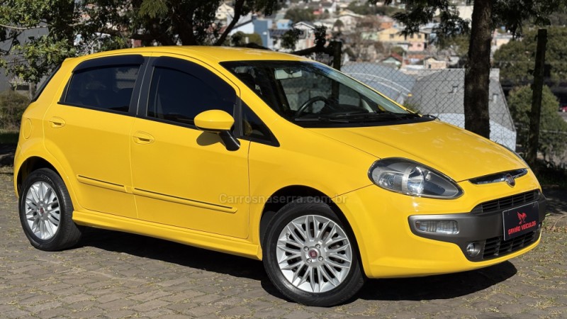 PUNTO 1.8 SPORTING 16V FLEX 4P MANUAL - 2016 - CAXIAS DO SUL
