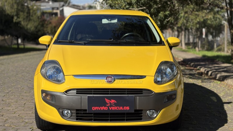 PUNTO 1.8 SPORTING 16V FLEX 4P MANUAL - 2016 - CAXIAS DO SUL