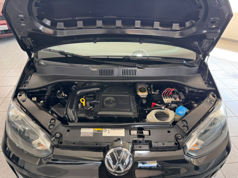 CROSS UP 1.0 TSI 12V FLEX 4P MANUAL - 2016 - CAXIAS DO SUL
