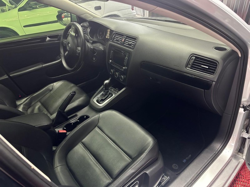 JETTA 2.0 COMFORTLINE FLEX 4P MANUAL - 2014 - CAXIAS DO SUL