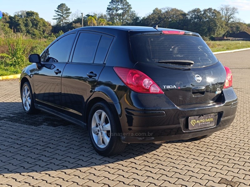 TIIDA 1.8 SL 16V GASOLINA 4P AUTOMÁTICO - 2011 - IVOTI