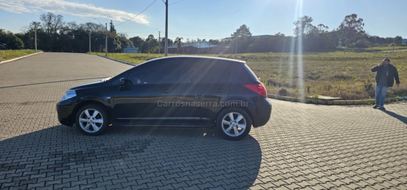 TIIDA 1.8 SL 16V GASOLINA 4P AUTOMÁTICO - 2011 - IVOTI