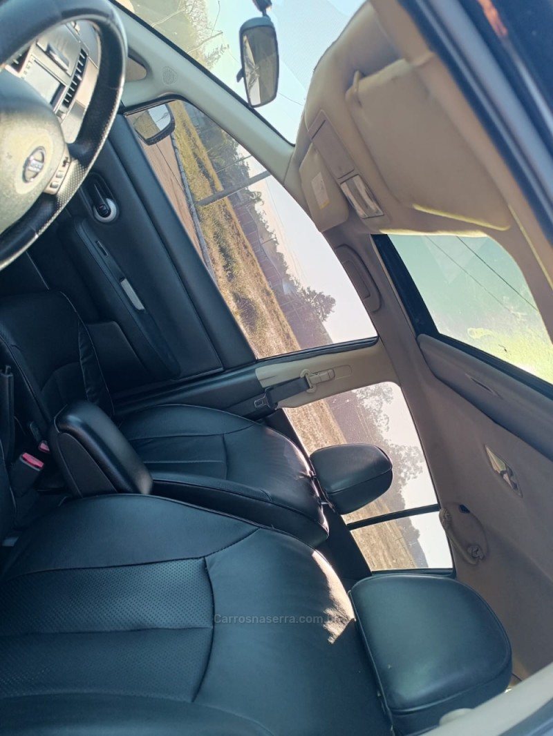 TIIDA 1.8 SL 16V GASOLINA 4P AUTOMÁTICO - 2011 - IVOTI