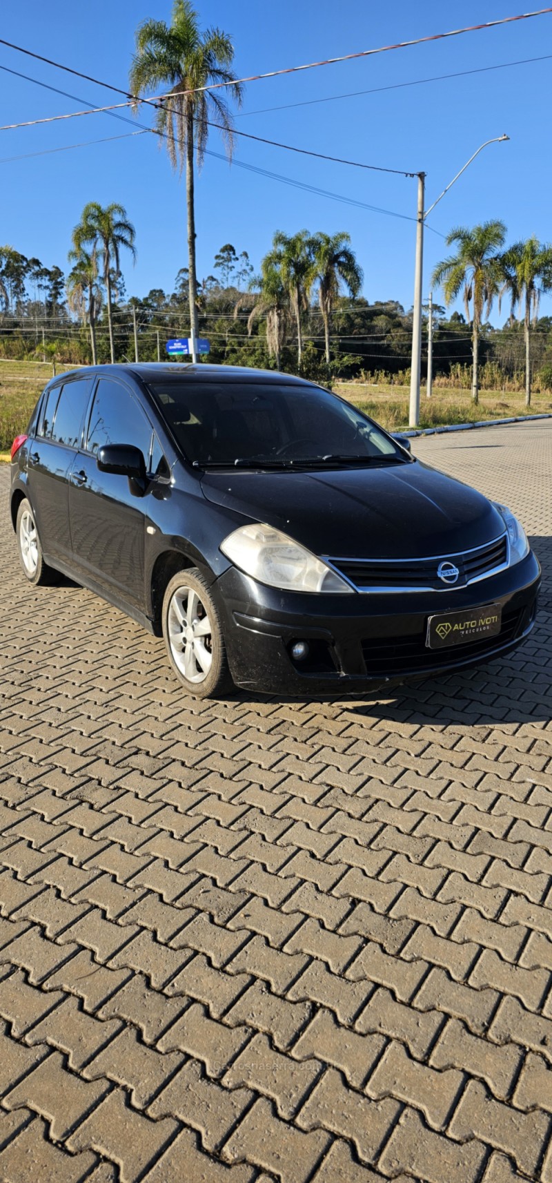 TIIDA 1.8 SL 16V GASOLINA 4P AUTOMÁTICO - 2011 - IVOTI