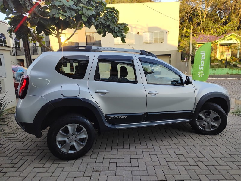 DUSTER 1.6 DYNAMIQUE 4X2 16V FLEX 4P MANUAL - 2018 - LAJEADO