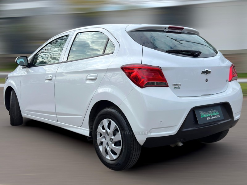 ONIX 1.0 MPFI LT 8V FLEX 4P MANUAL - 2018 - NOVO HAMBURGO