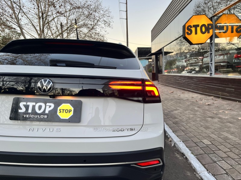 NIVUS 1.0 TSI HIGHLINE FLEX 4P AUTOMÁTICO - 2022 - DOIS IRMãOS