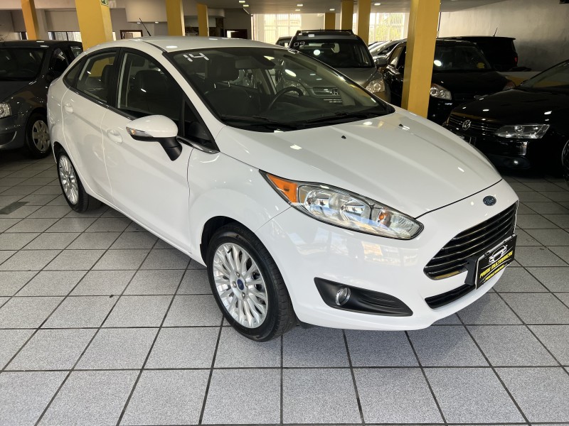 FIESTA 1.6 TITANIUM SEDAN 16V FLEX 4P MANUAL - 2014 - CAXIAS DO SUL