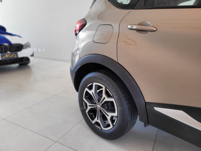 CAPTUR 1.3 ICONIC 16V TURBO FLEX 4P AUTOMÁTICO - 2022 - CANELA