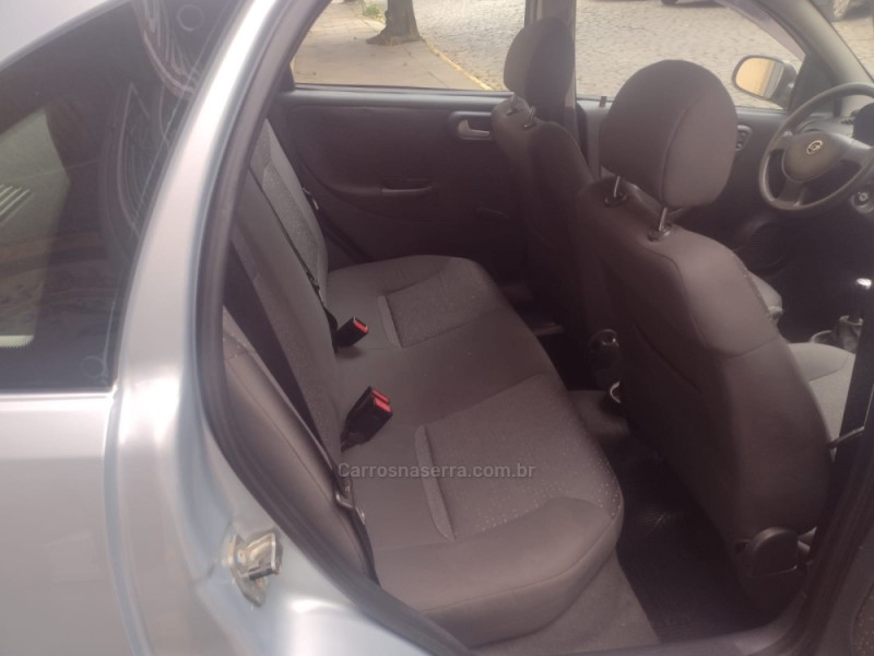 CORSA 1.4 MPFI PREMIUM SEDAN 8V FLEX 4P MANUAL - 2009 - BENTO GONçALVES