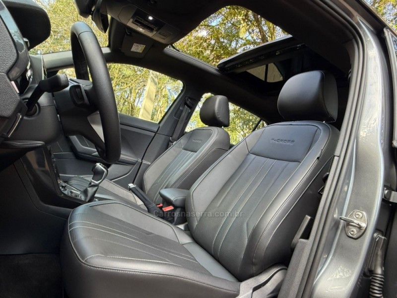 T-CROSS 1.4 HIGHLINE TSI 16V FLEX 4P AUTOMÁTICO - 2025 - DOIS IRMãOS