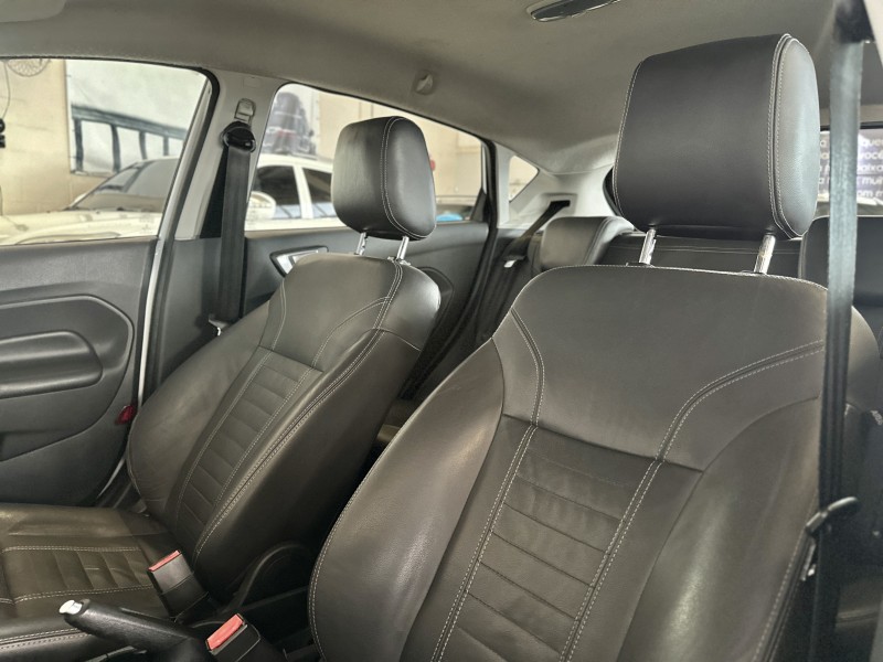 FIESTA 1.6 TITANIUM HATCH 16V FLEX 4P MANUAL - 2014 - CAXIAS DO SUL
