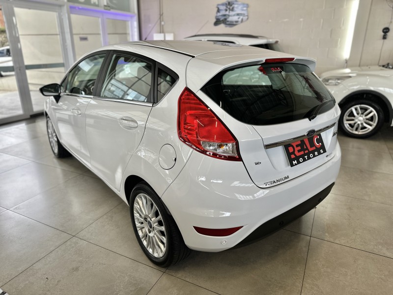 FIESTA 1.6 TITANIUM HATCH 16V FLEX 4P MANUAL - 2014 - CAXIAS DO SUL
