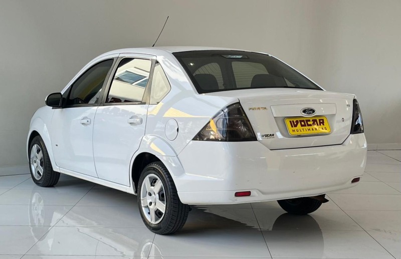 FIESTA 1.6 MPI SEDAN 8V FLEX 4P MANUAL - 2014 - VACARIA