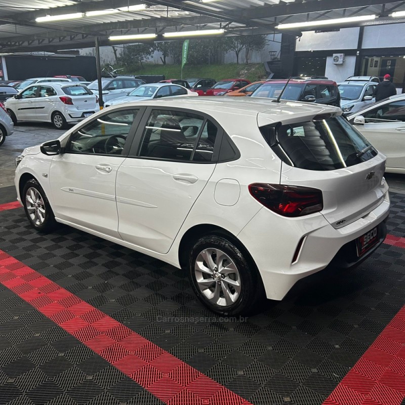 ONIX 1.0 LT 12V FLEX 4P MANUAL - 2023 - PASSO FUNDO
