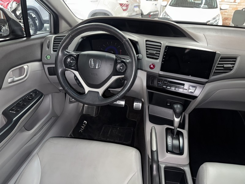 CIVIC 1.8 LXS 16V FLEX 4P AUTOMÁTICO - 2014 - FARROUPILHA