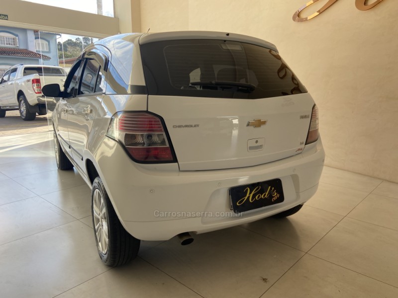 AGILE 1.4 MPFI EFFECT 8V FLEX 4P MANUAL - 2011 - CANELA