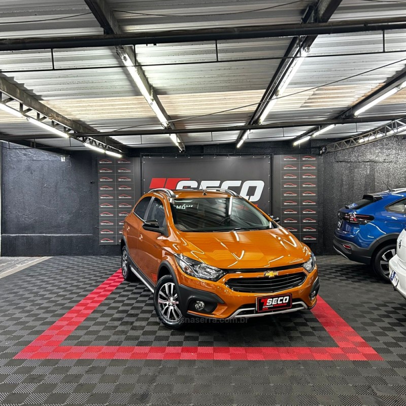 ONIX 1.4 MPFI ACTIV 8V FLEX 4P MANUAL - 2017 - PASSO FUNDO