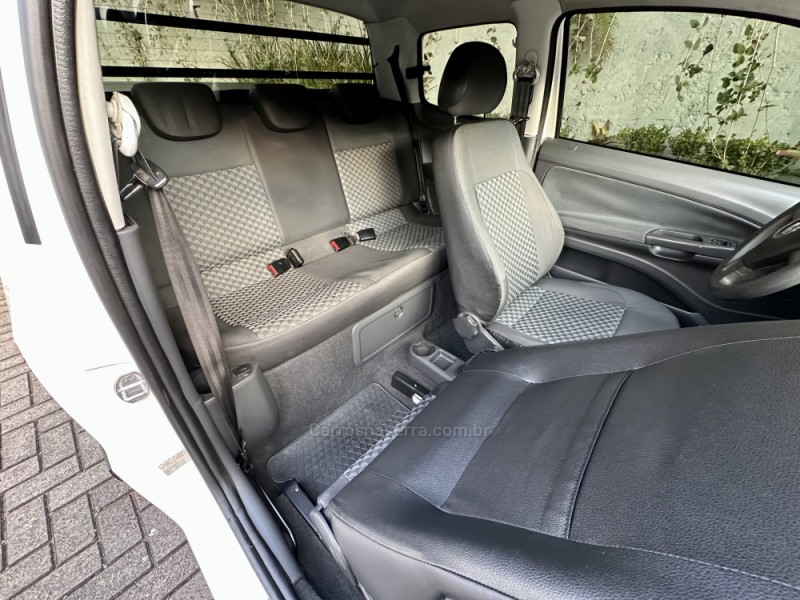 SAVEIRO 1.6 MI TRENDLINE CD 8V FLEX 2P MANUAL - 2016 - SAPIRANGA