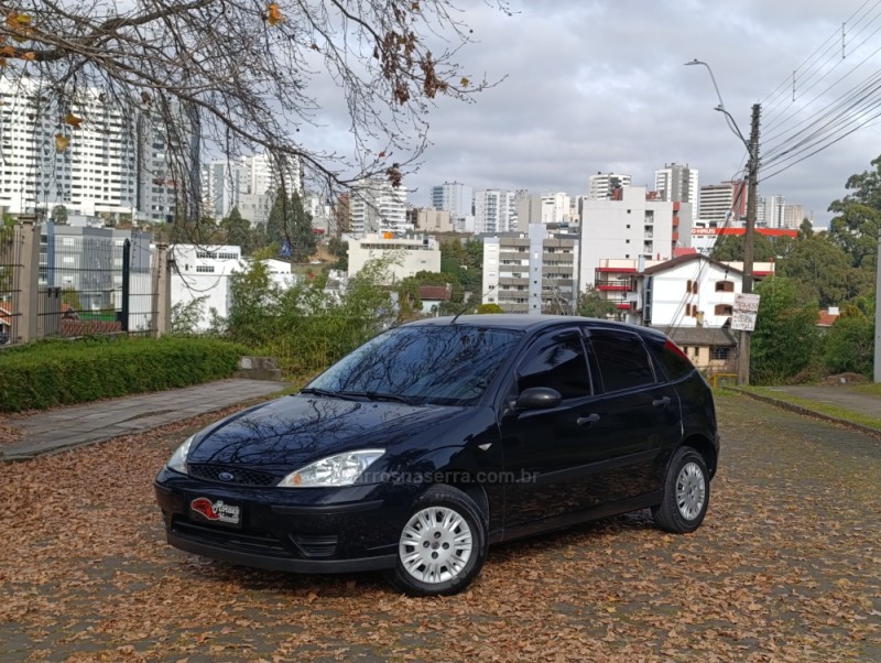 FOCUS 1.6 8V FLEX 4P MANUAL