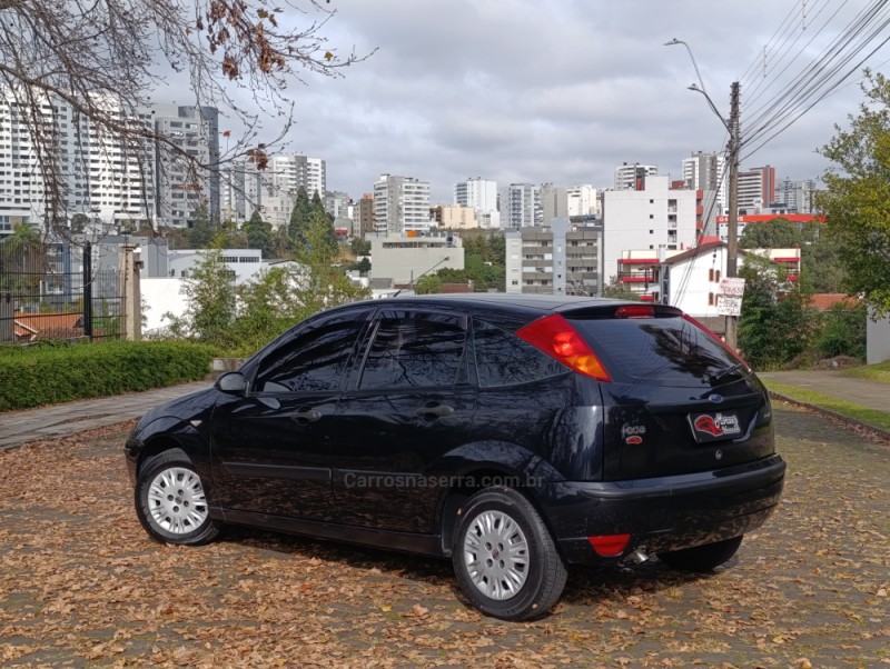 FOCUS 1.6 8V FLEX 4P MANUAL - 2009 - CAXIAS DO SUL