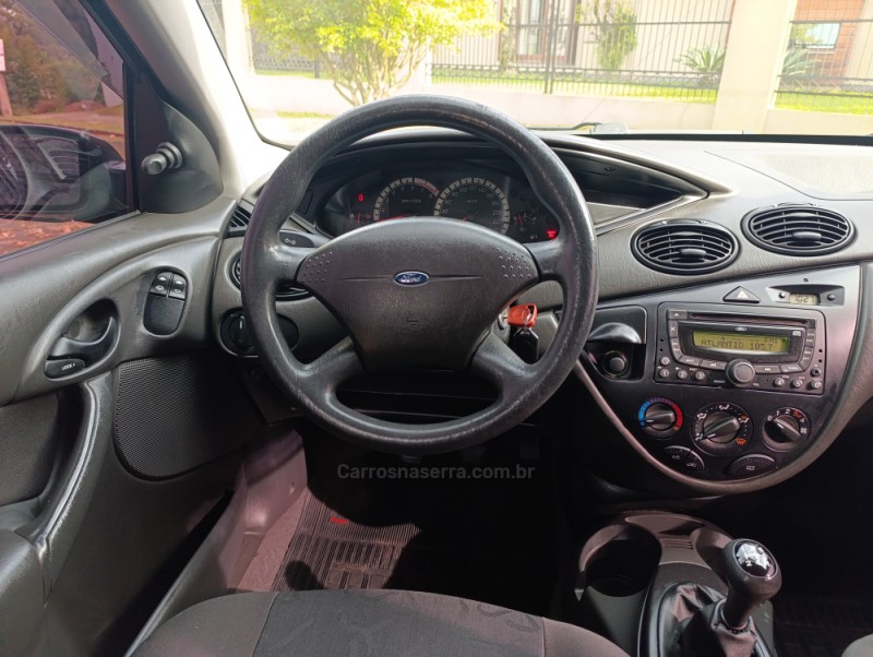 FOCUS 1.6 8V FLEX 4P MANUAL - 2009 - CAXIAS DO SUL